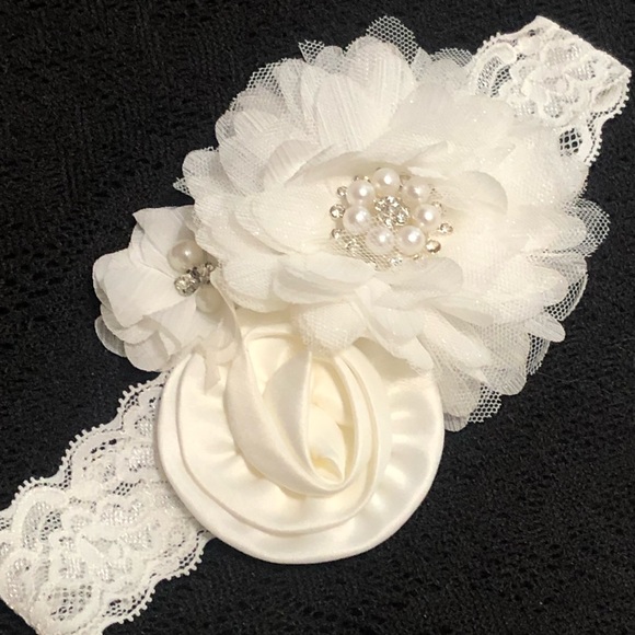 Bow Dreams Designed by hong - Ivory Flower Girl/Formal Dress w/Removable Bow 3-6 - Picture 3 of 12